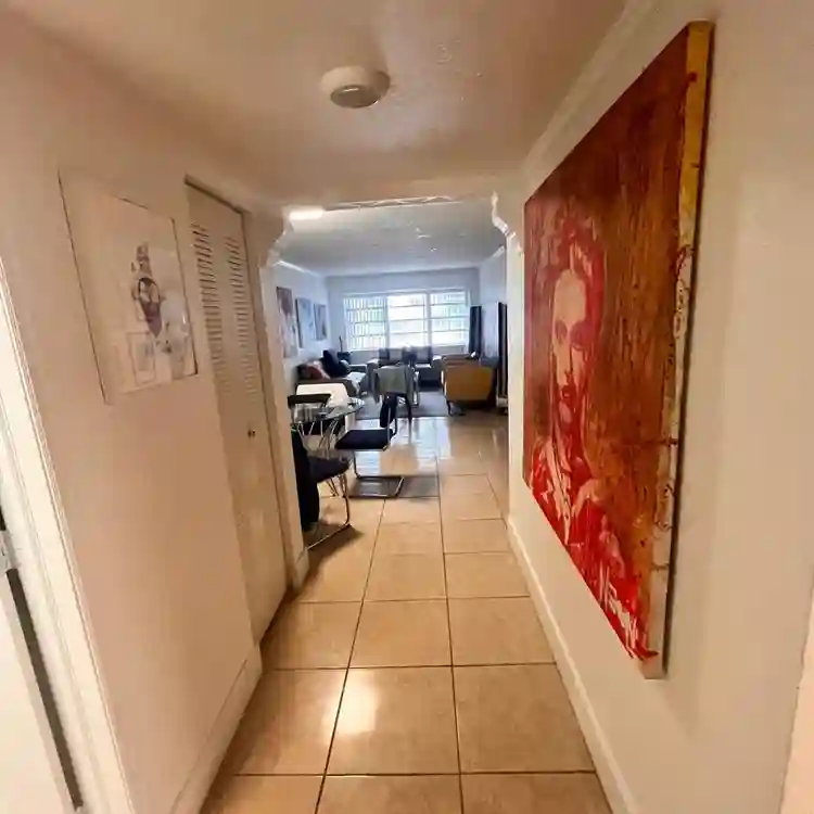 Room and bathroom PRIVATE
