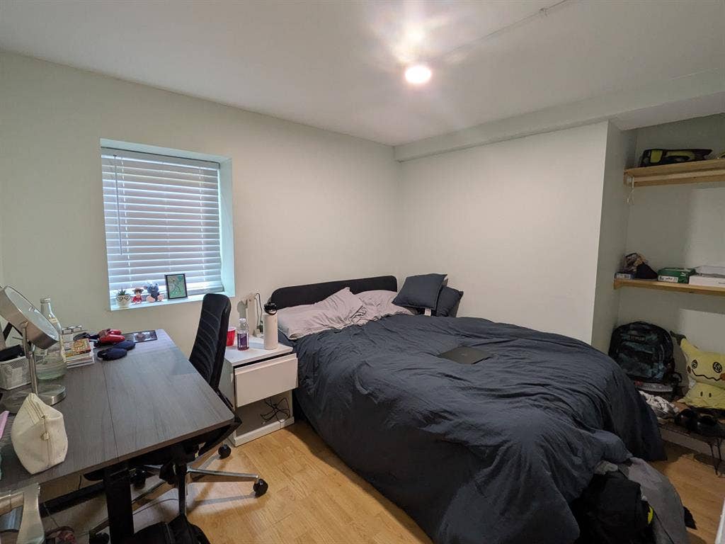 3 Bedrm APARTMENT in Wellesley