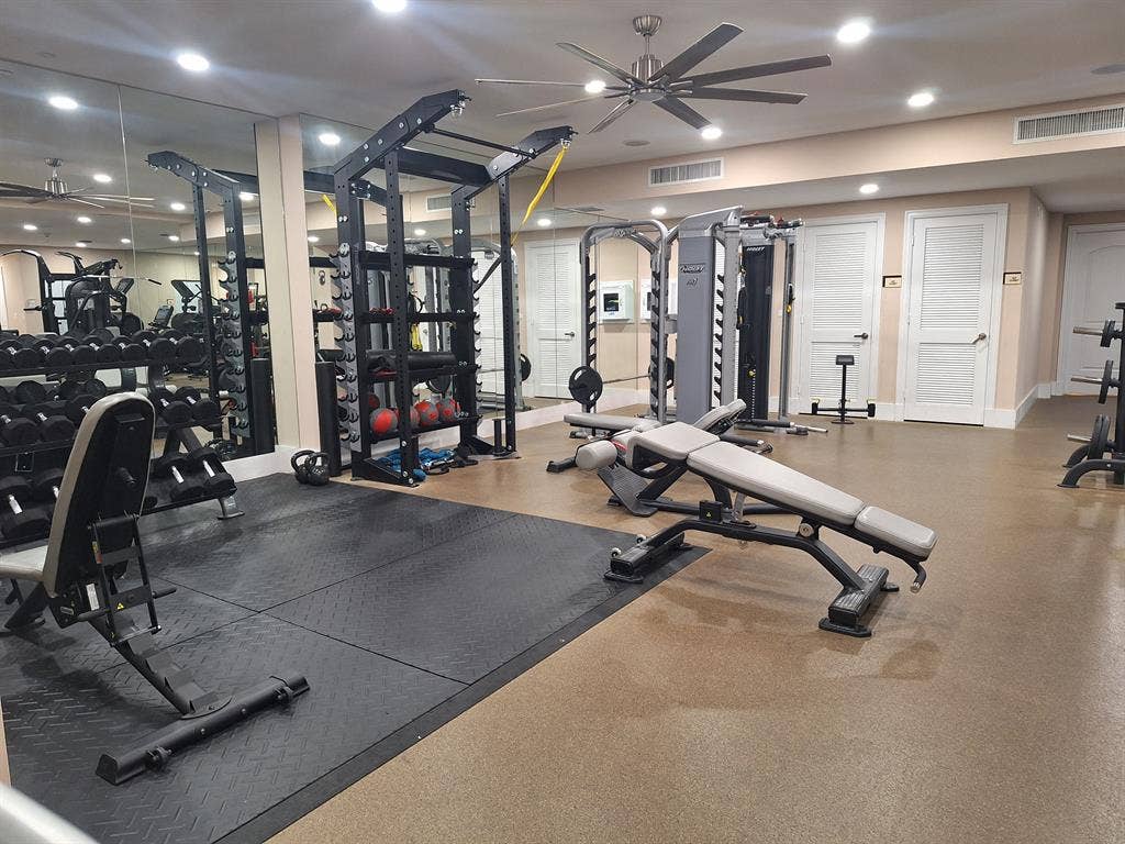 Spacious & bright room available