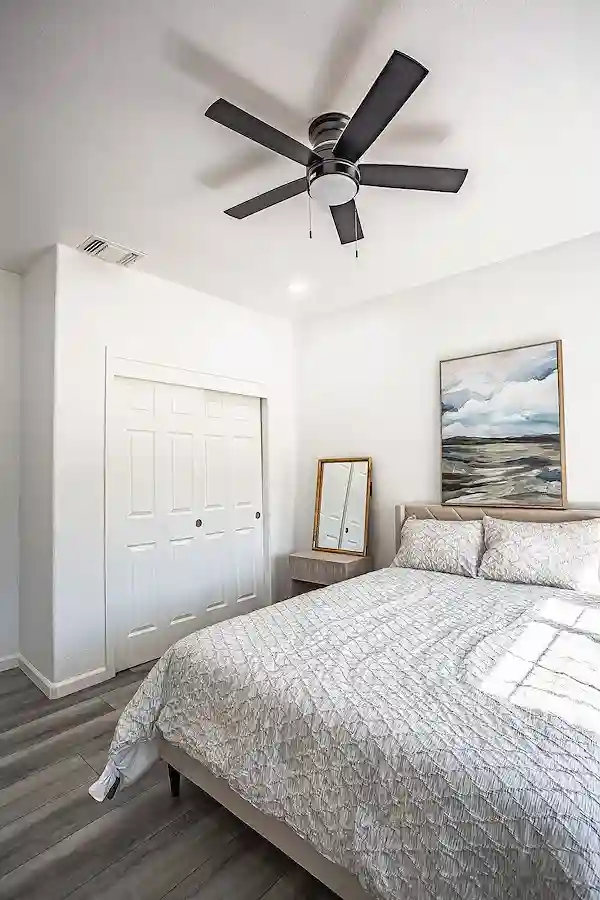 Furnished Private Room w/Utilities