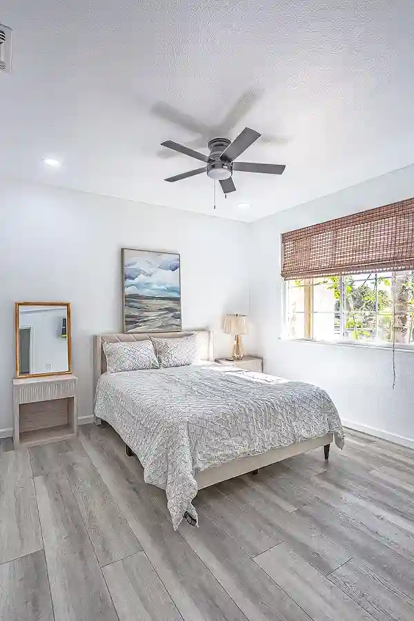 Furnished Private Room w/Utilities