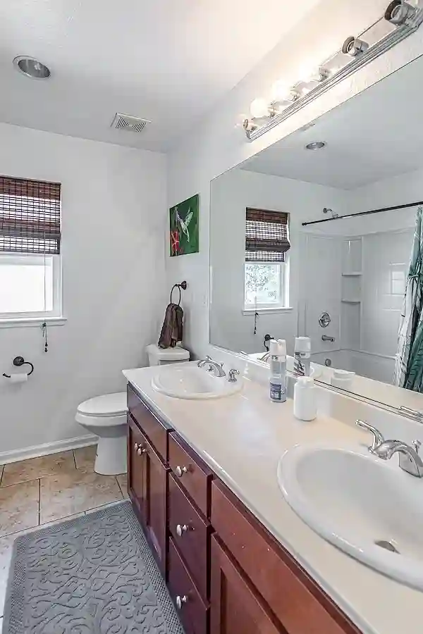 Furnished Private Room w/Utilities