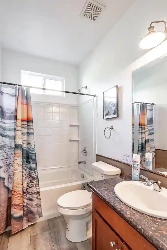 Furnished Private Room w/Utilities