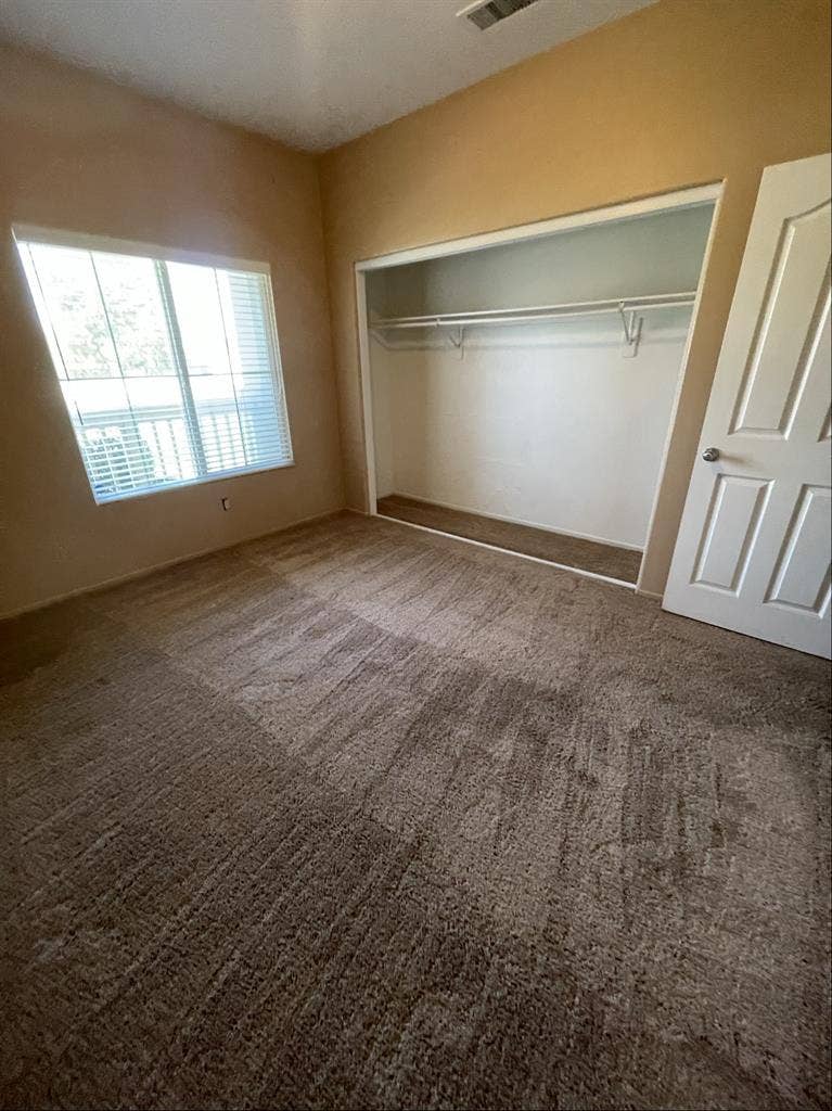 1 Bedroom & 1 Bathroom for Rent