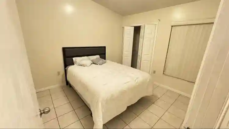 Room for rent