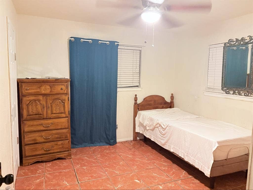 Rooms for rent