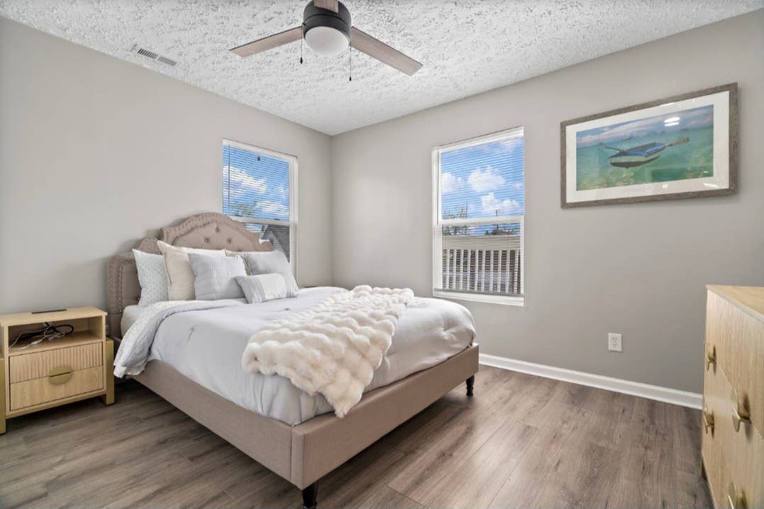 2 Rooms For Rent