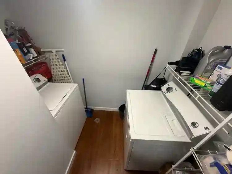 HABITACIÓN AMUEBLADA EN ALQUILER