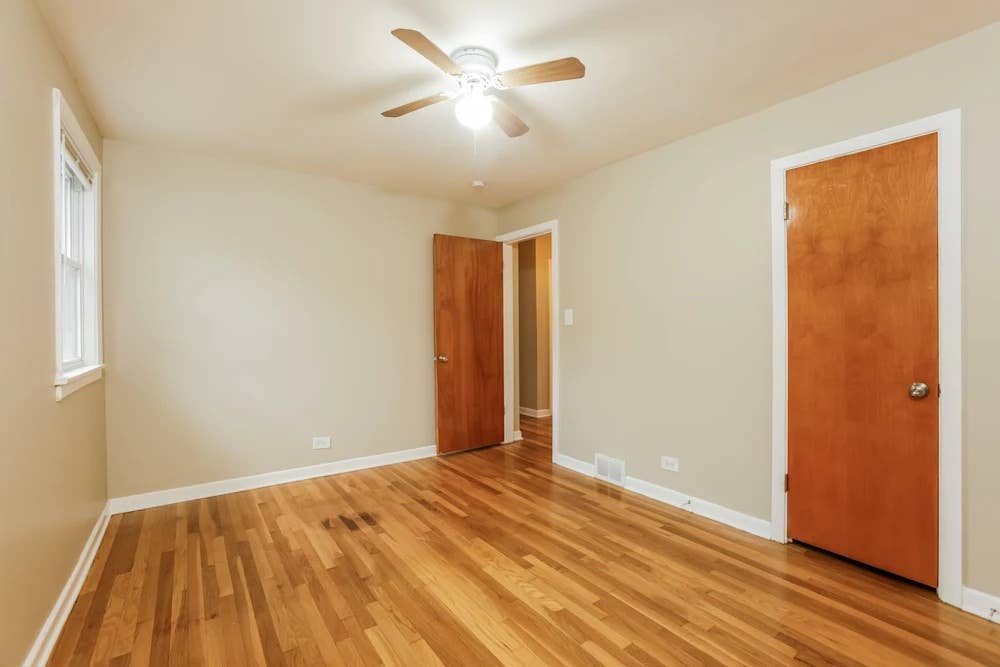 Cozy Room *Utilities included*