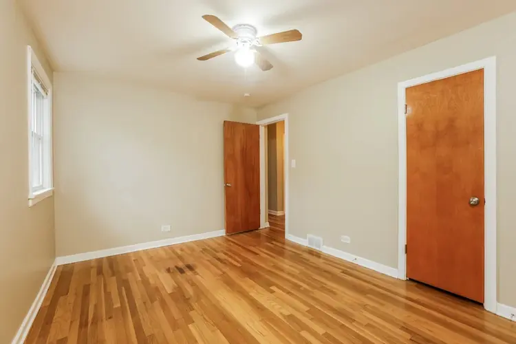Cozy Room *Utilities included*