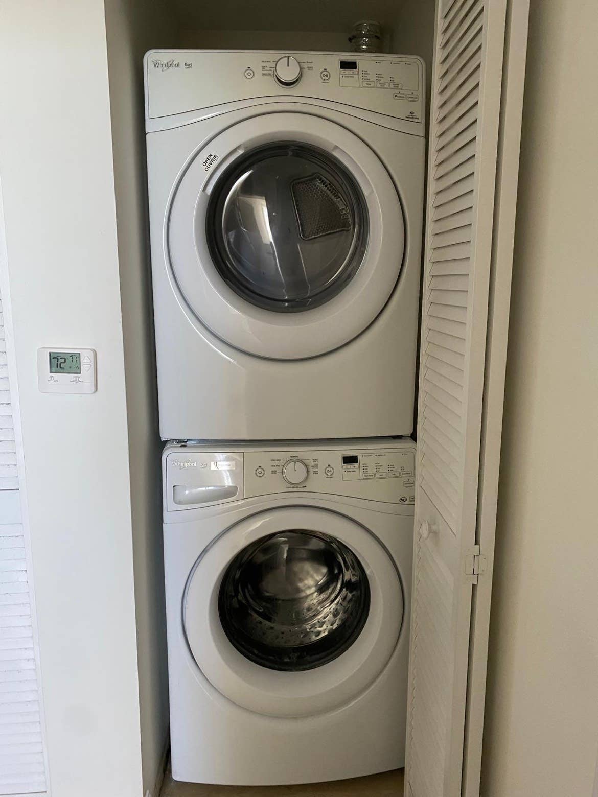 Habitación privada disponible 1 Nov
