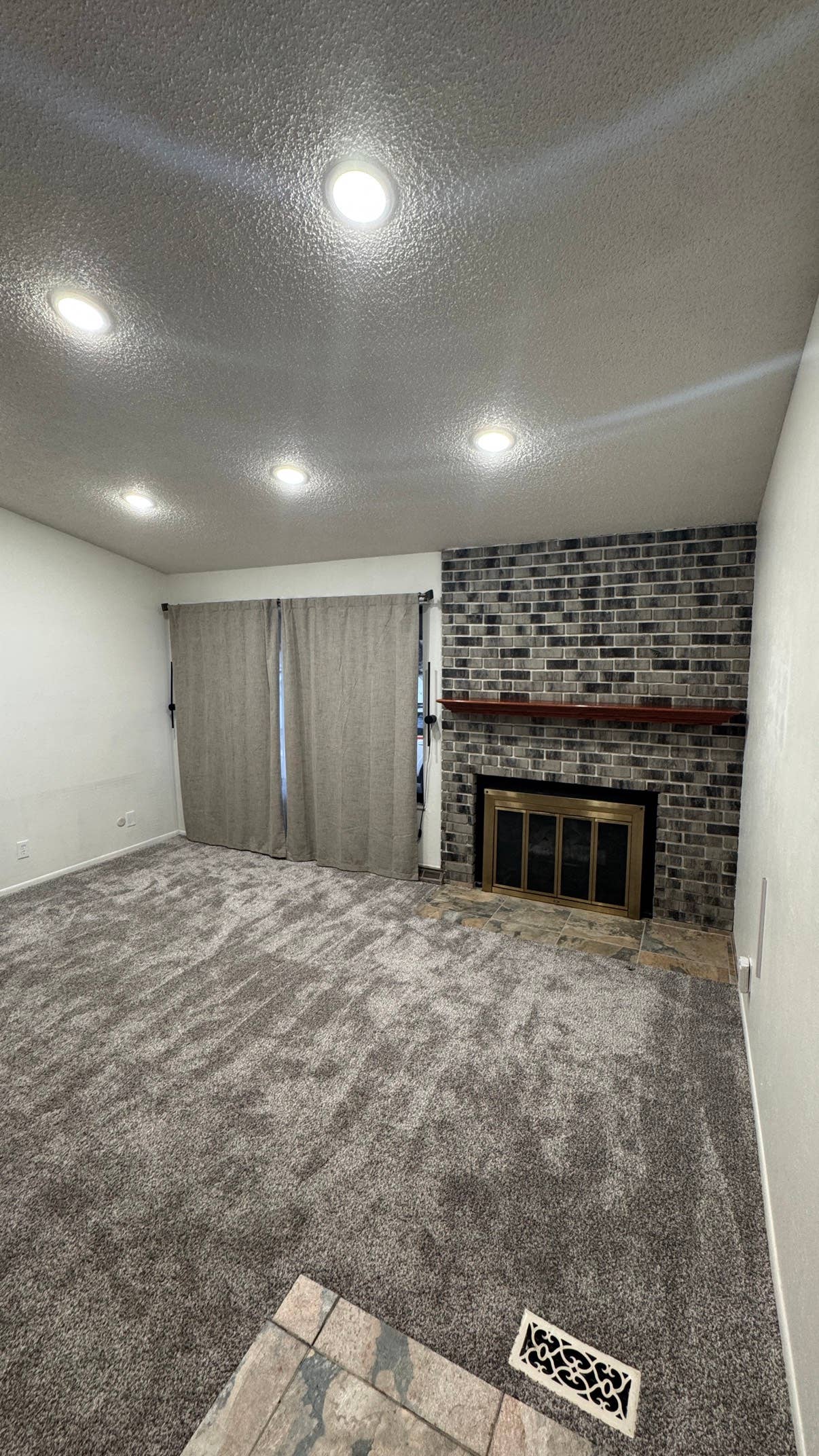 Beautiful RanchStyle End Unit