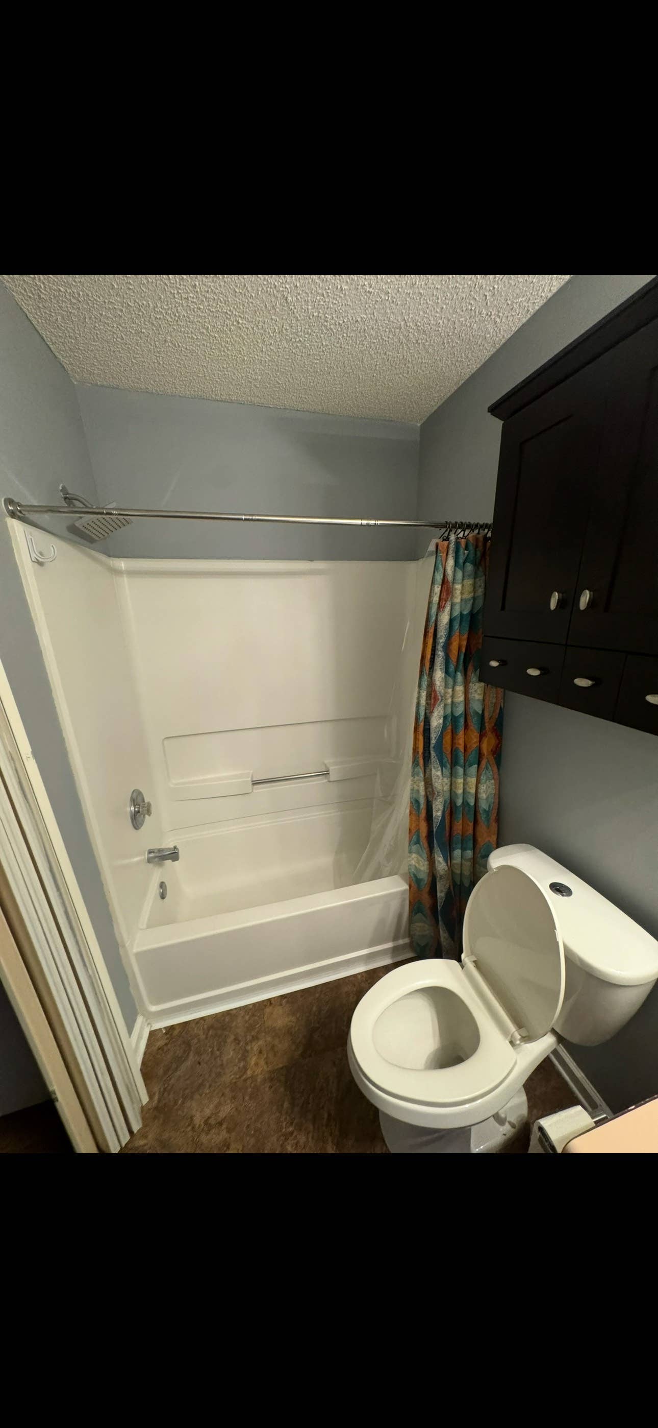 Roommate wanted!!
