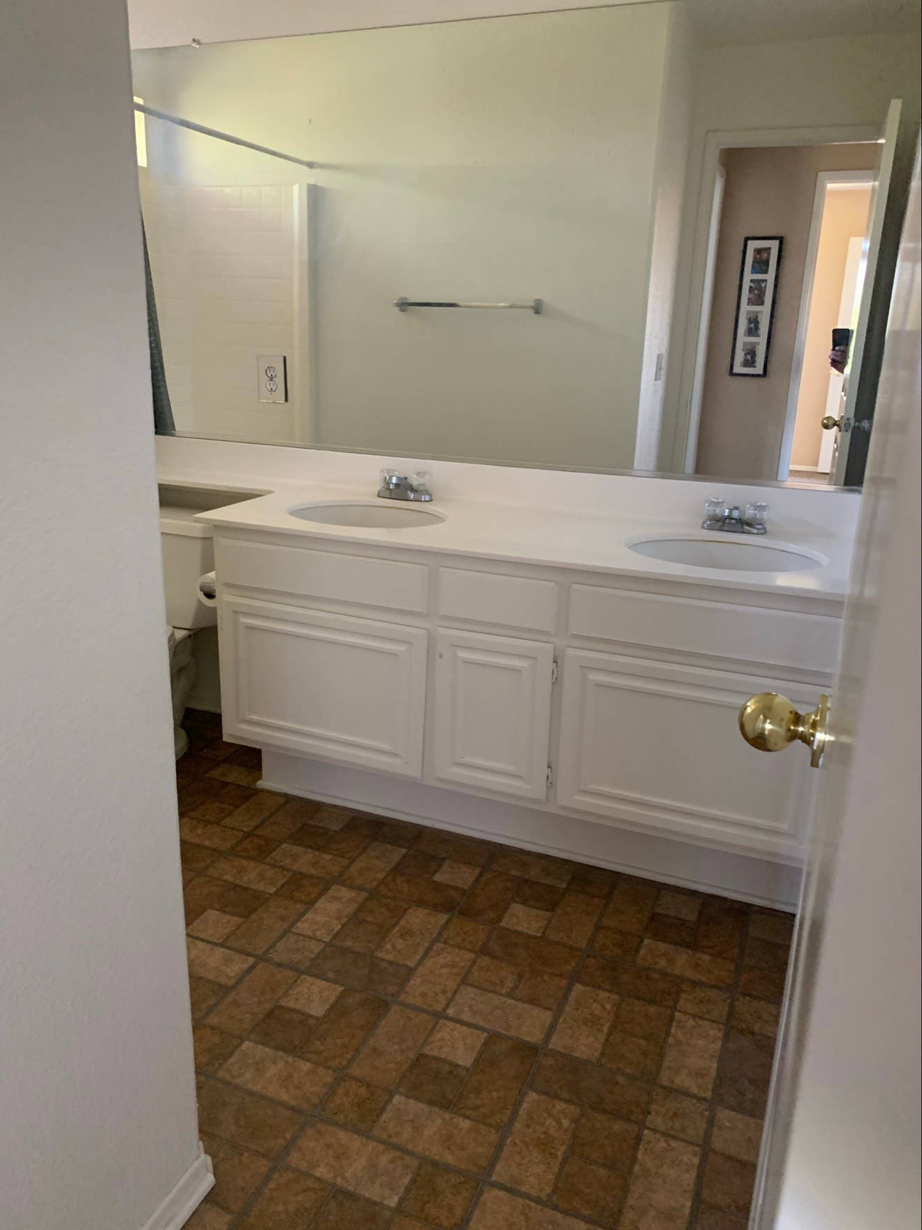 Private, FullyFurnished Bed & Bath