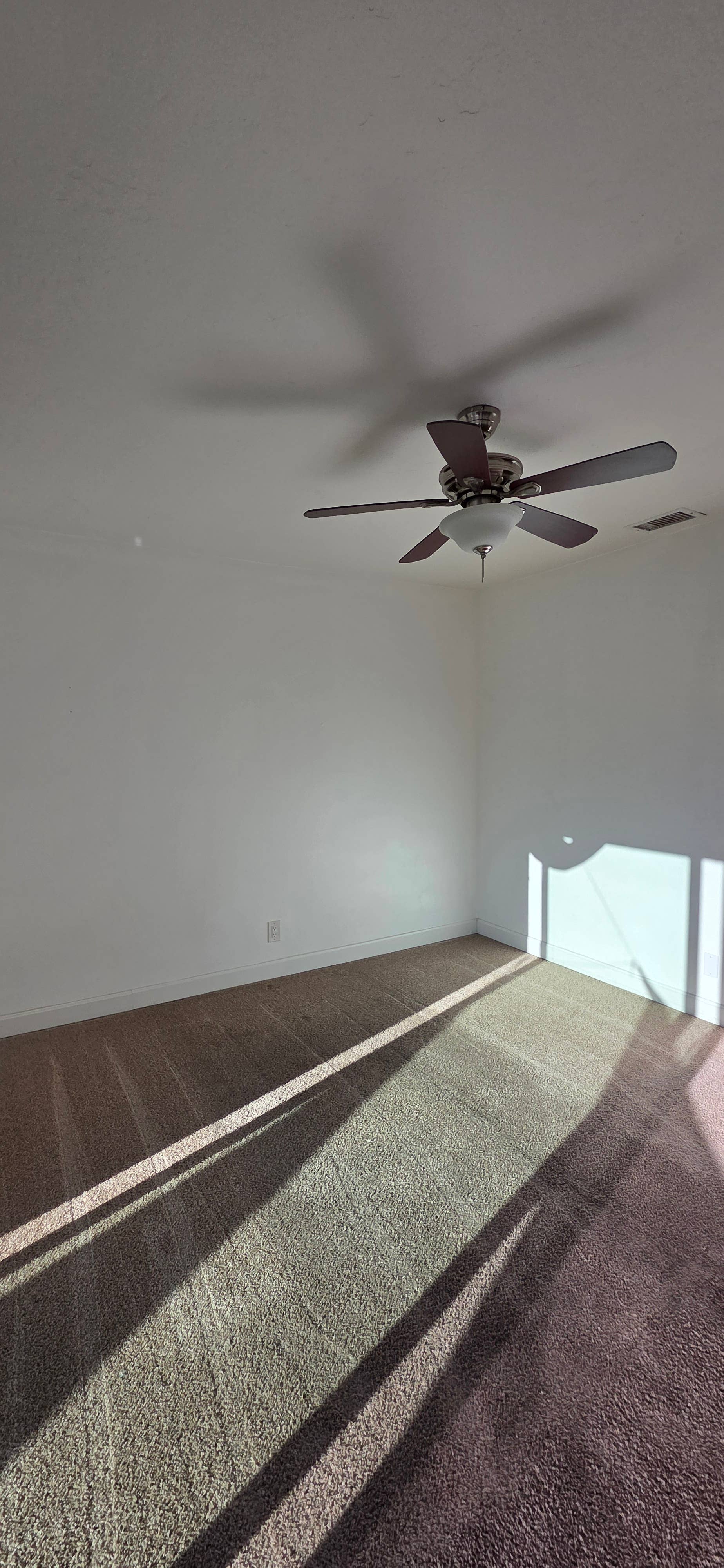 Master Bedroom w/ Private Bathroom
