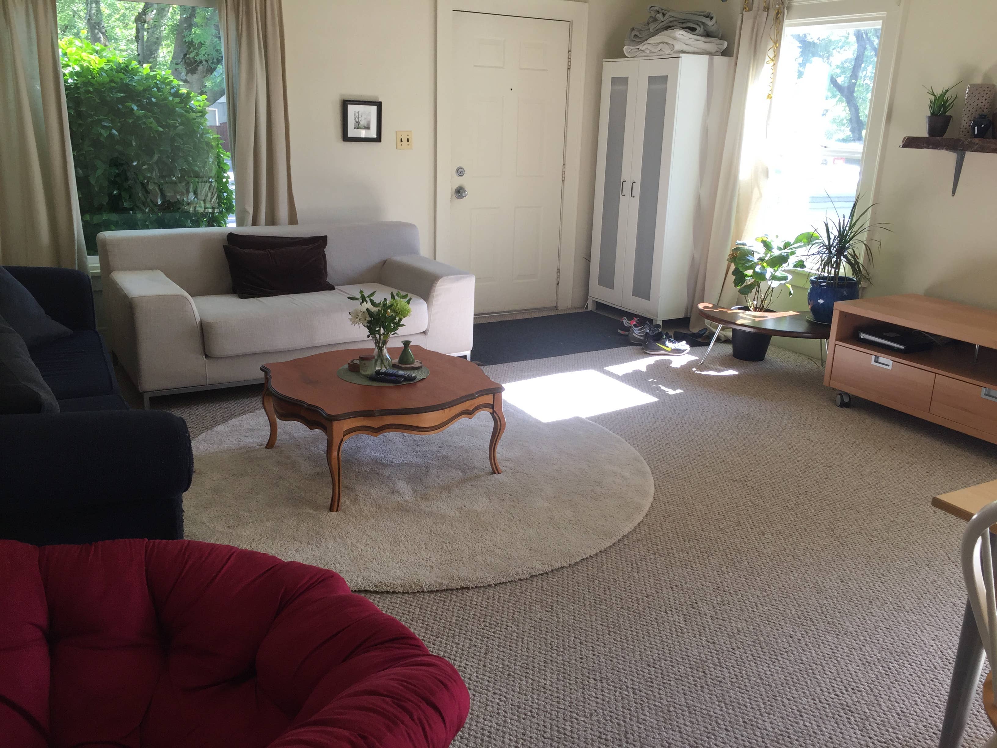 Sunny room in quiet NoPo house