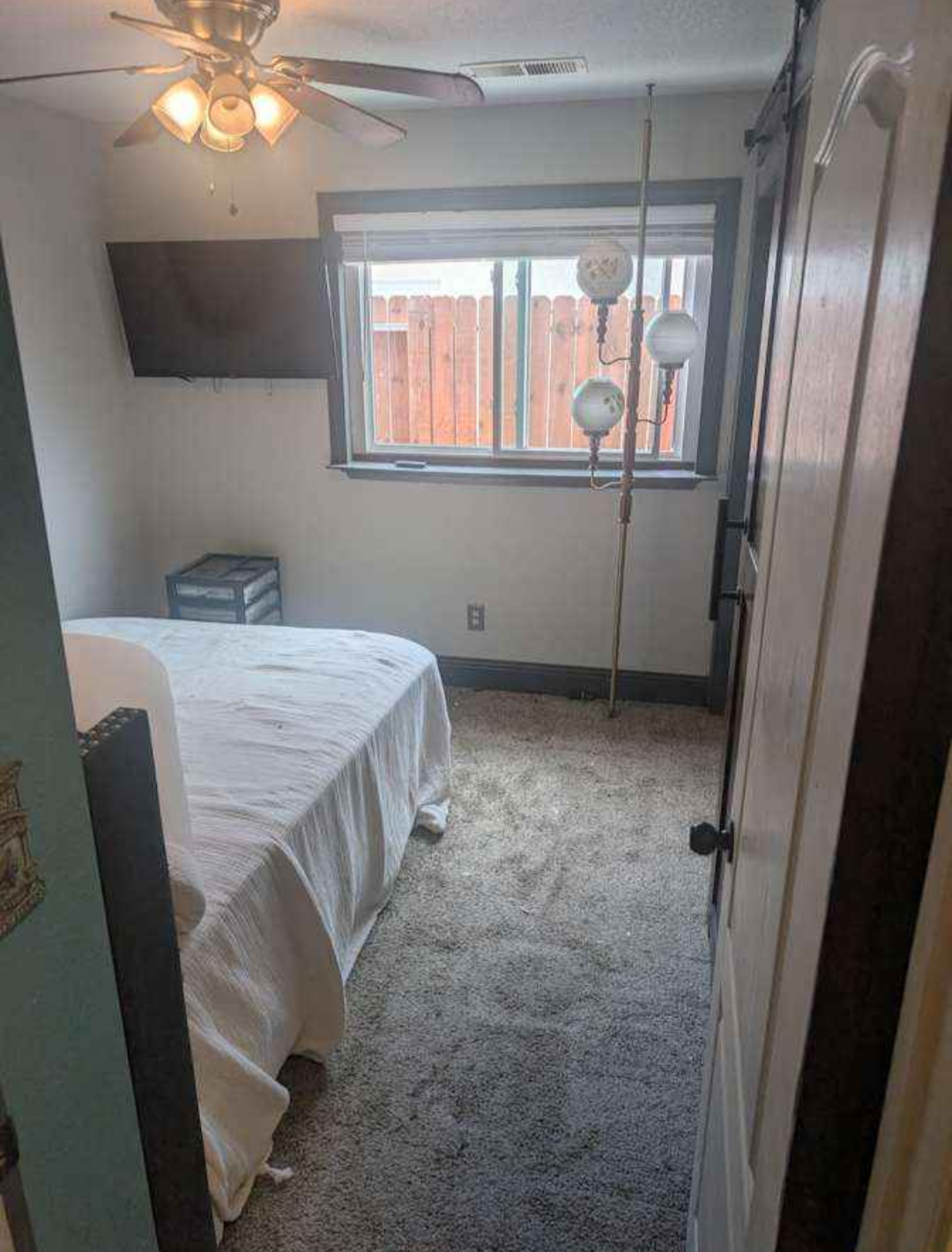 Furnished Room + utilities included