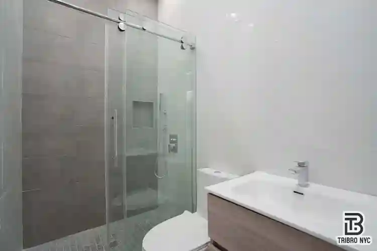 Spacious Room Available in Brooklyn
