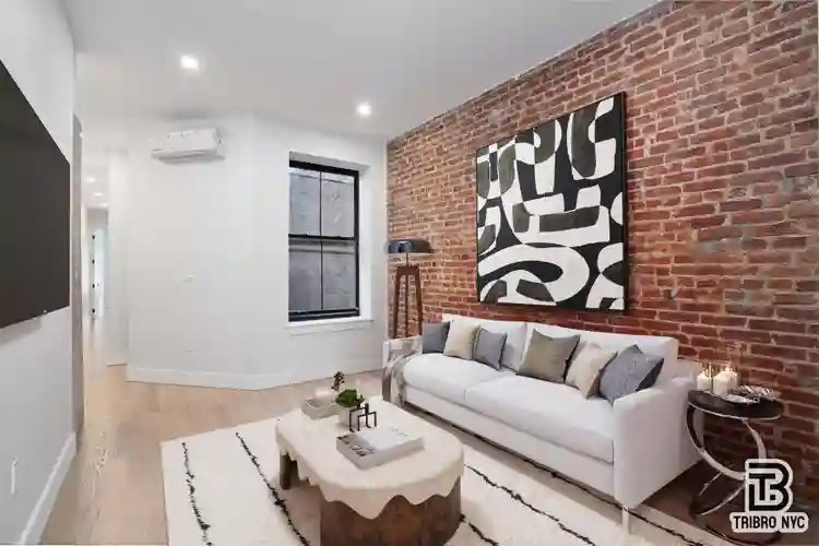 Spacious Room Available in Brooklyn