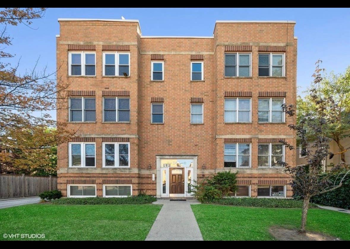 Beautiful EvanstonIL apartment