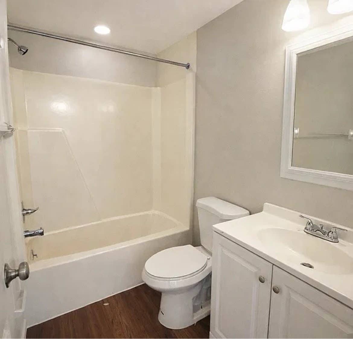 2 Bed and 1 Bath Sublet Jan 2027