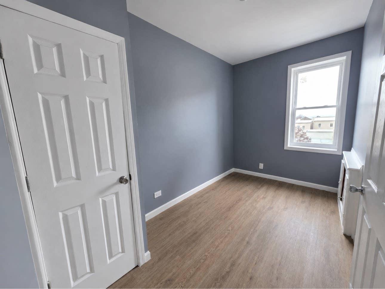 Room Available in Union City, NOV 5