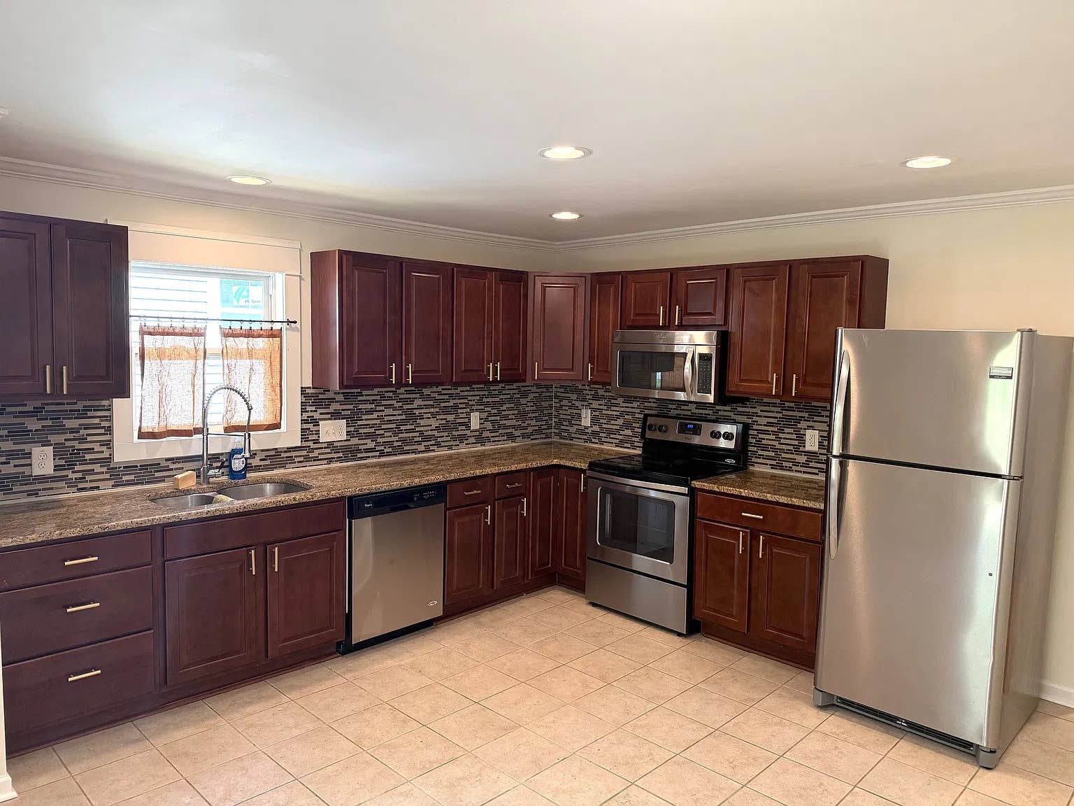 3 BR in Durham