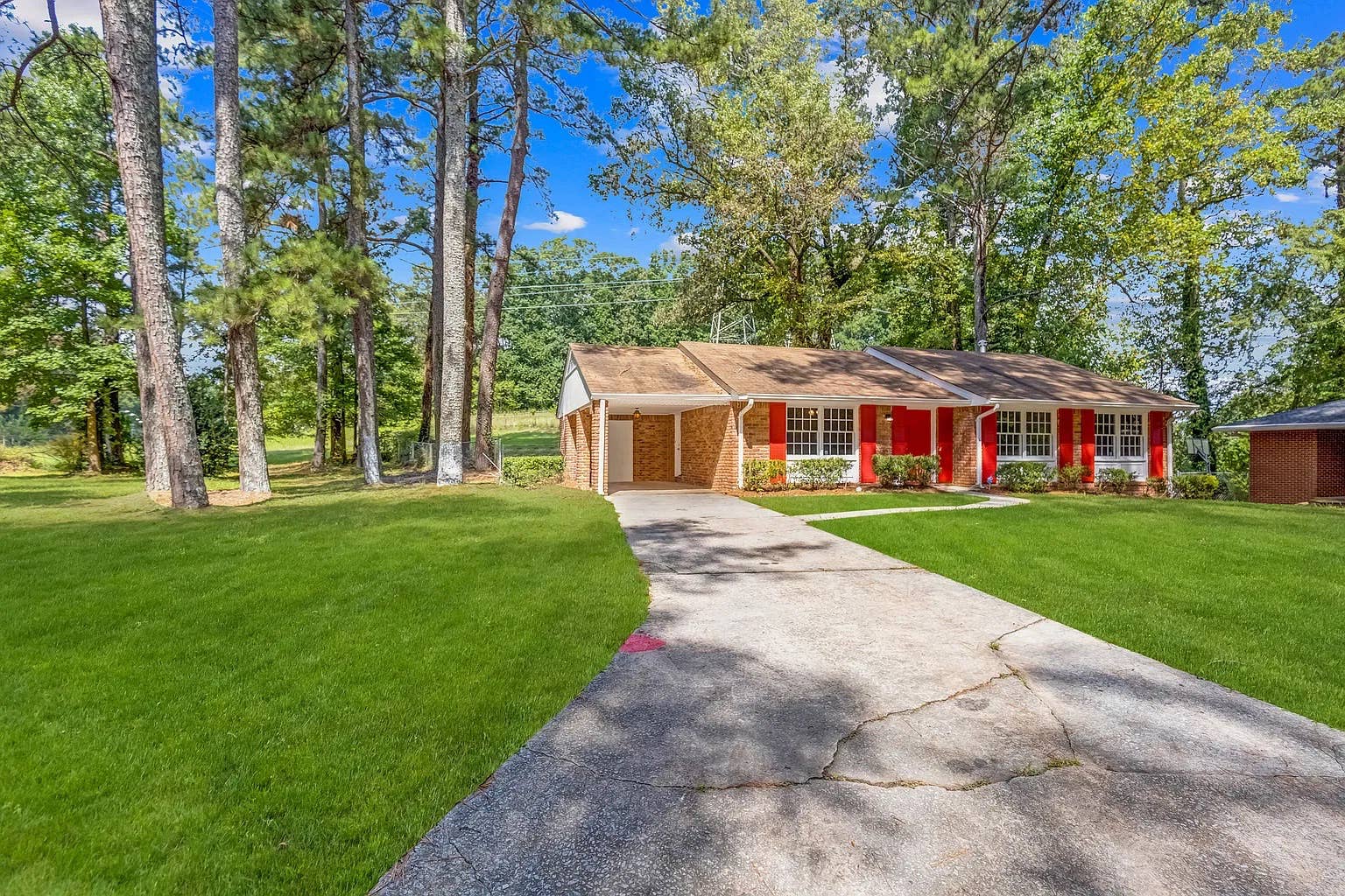 4 BR in East Point