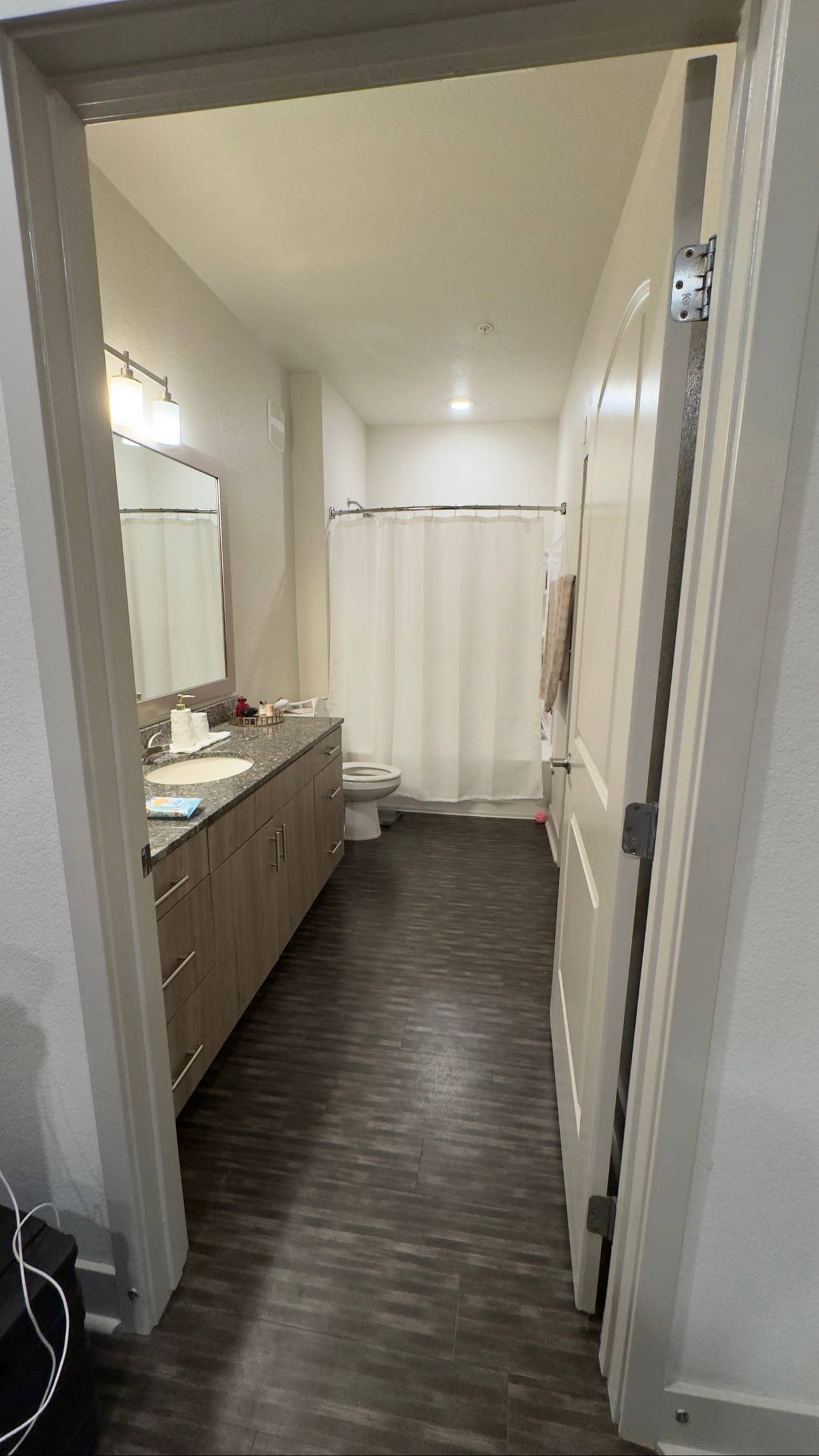 LEASE TAKEOVER - 1 BEDROOM APT