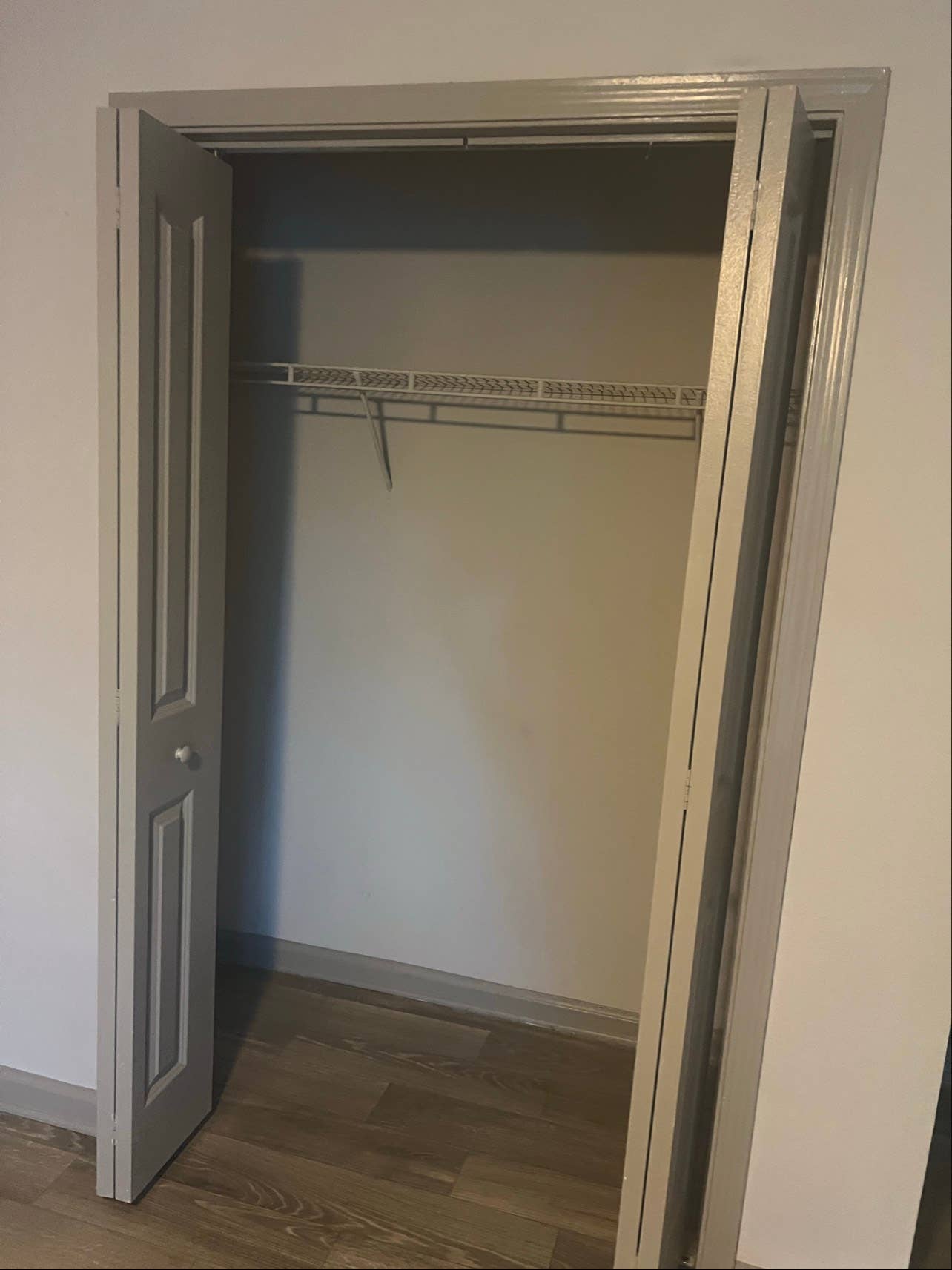 2b 2b room available