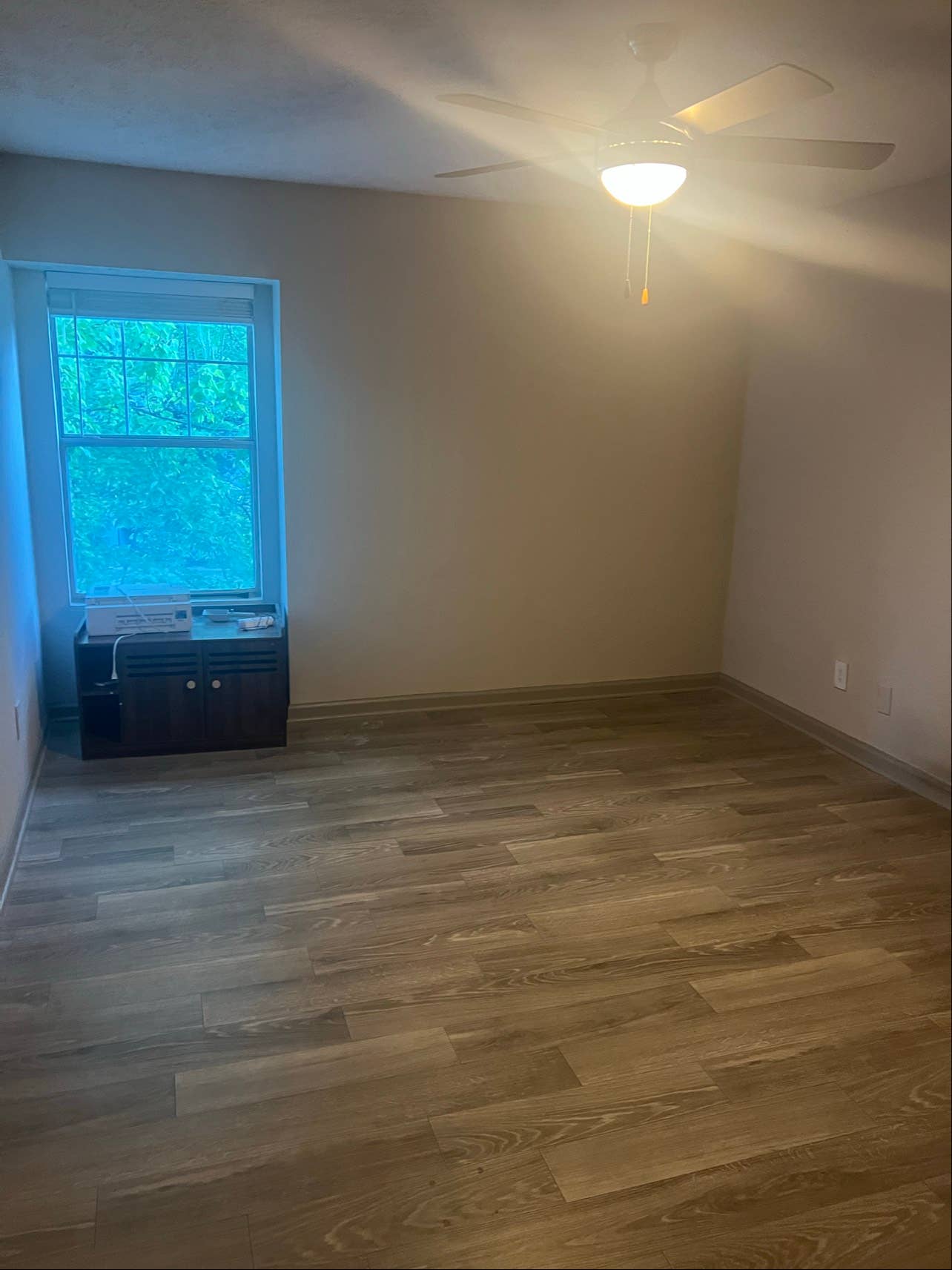2b 2b room available