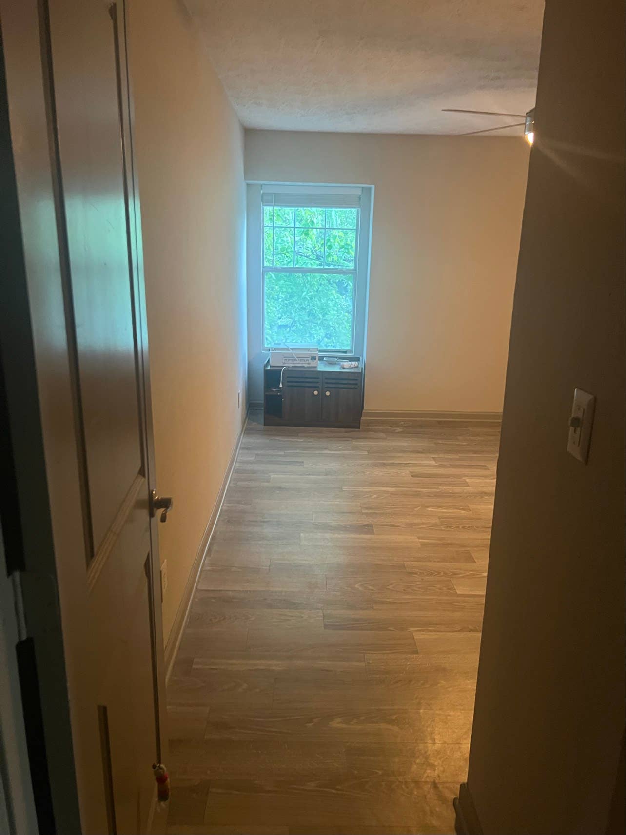 2b 2b room available