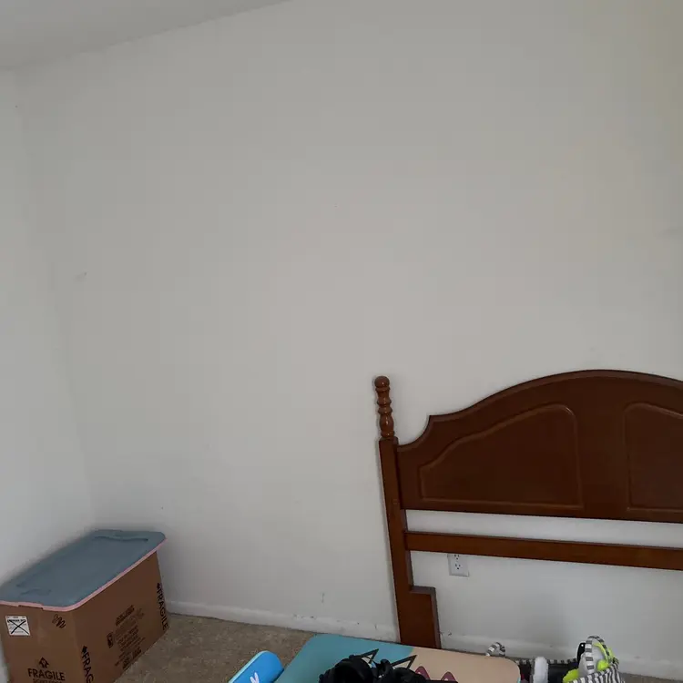 Room for rent need someone soon