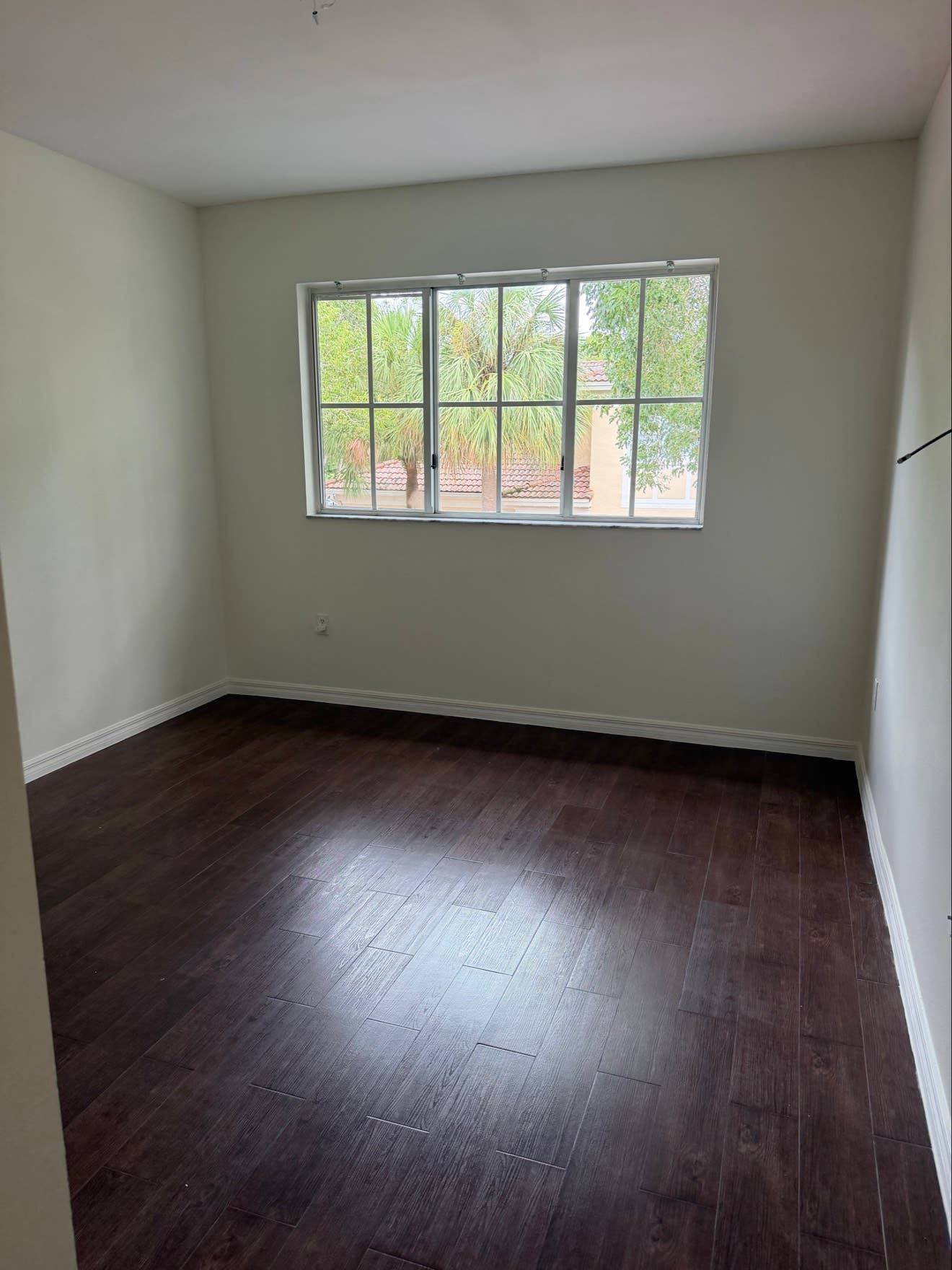 BEAUTIFUL ROOM FOR RENT IN MIRAMAR