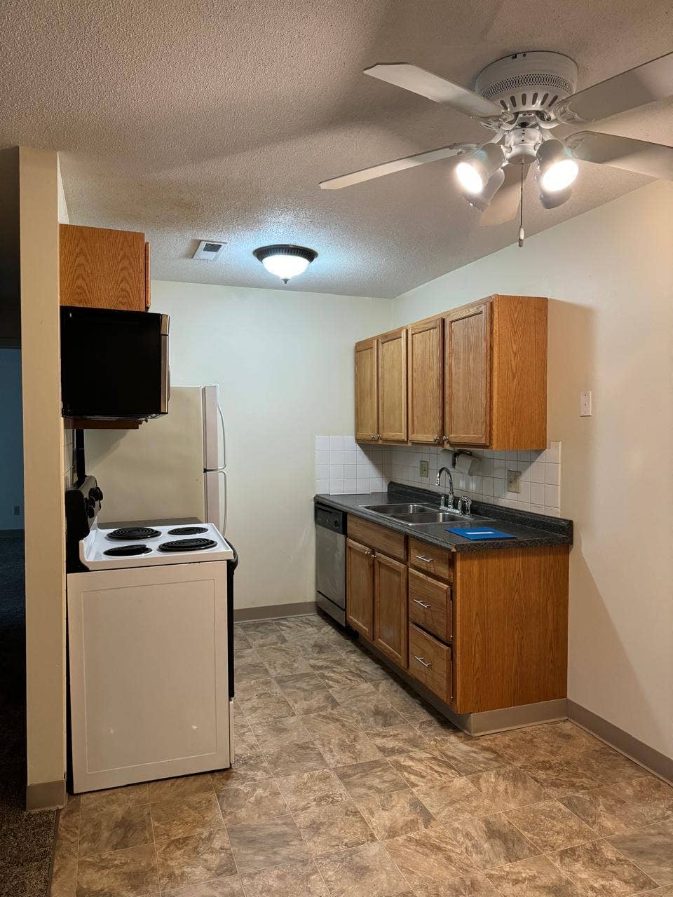 Spring 2027 sublease in West Ames!