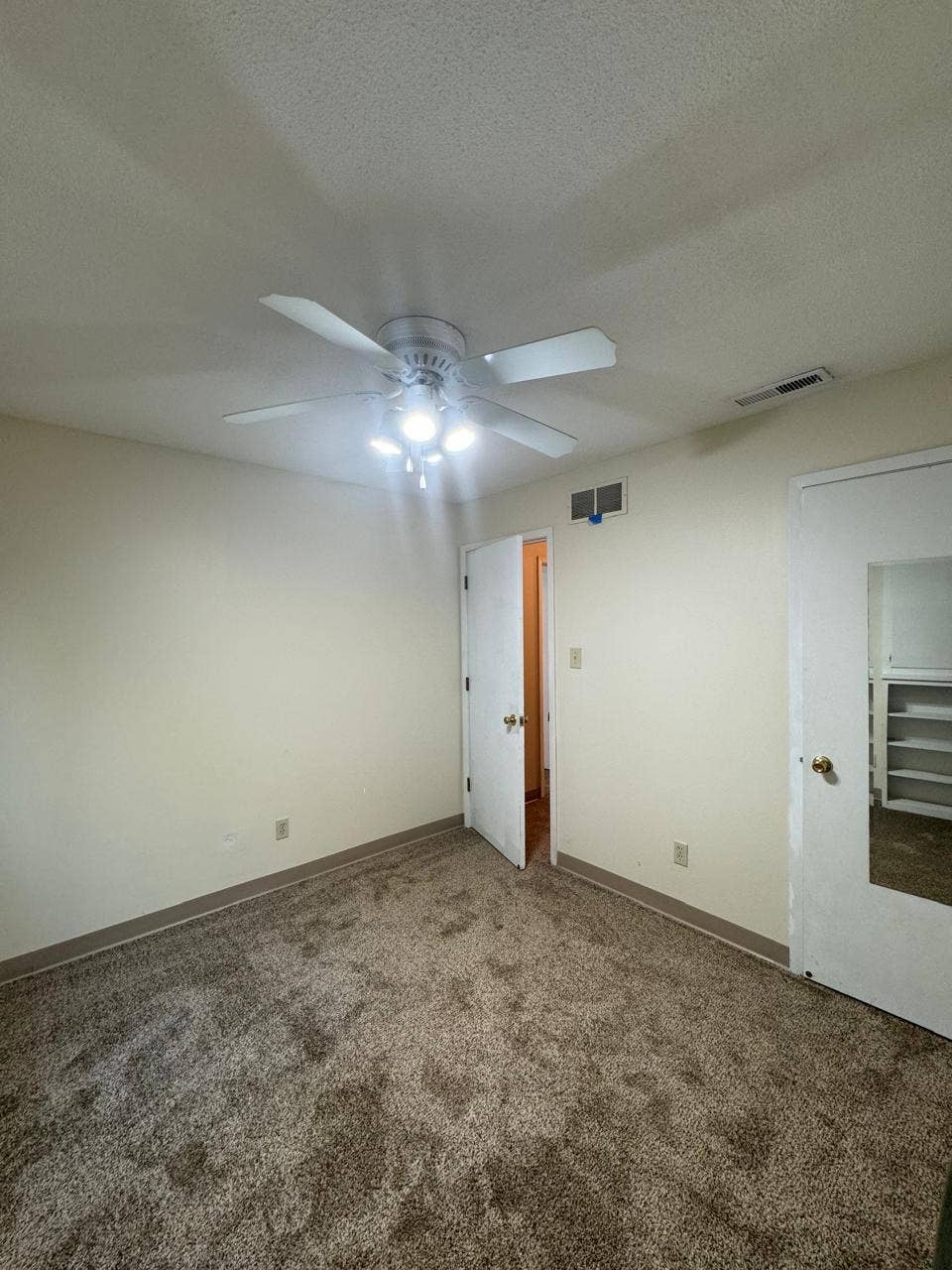 Spring 2027 sublease in West Ames!