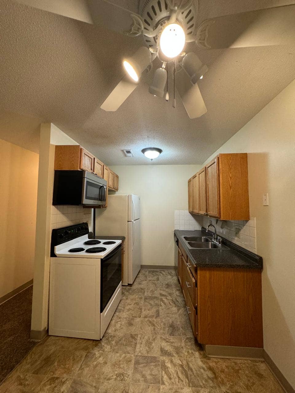 Spring 2027 sublease in West Ames!