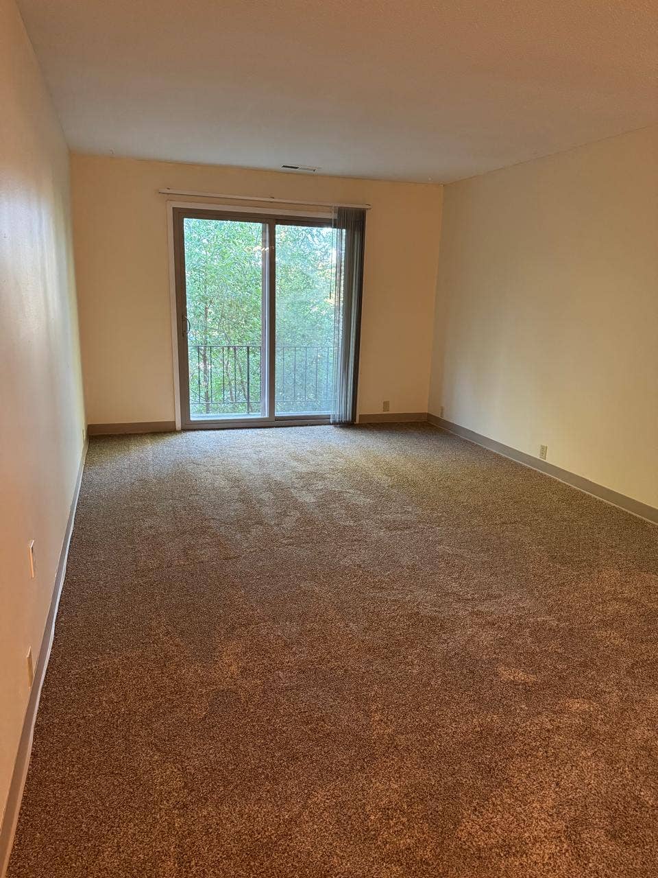 Spring 2027 sublease in West Ames!