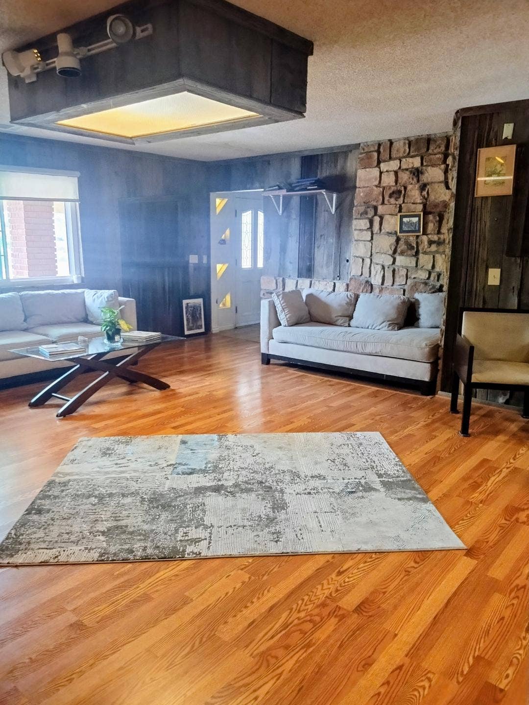 Tranquil location *Private room*
