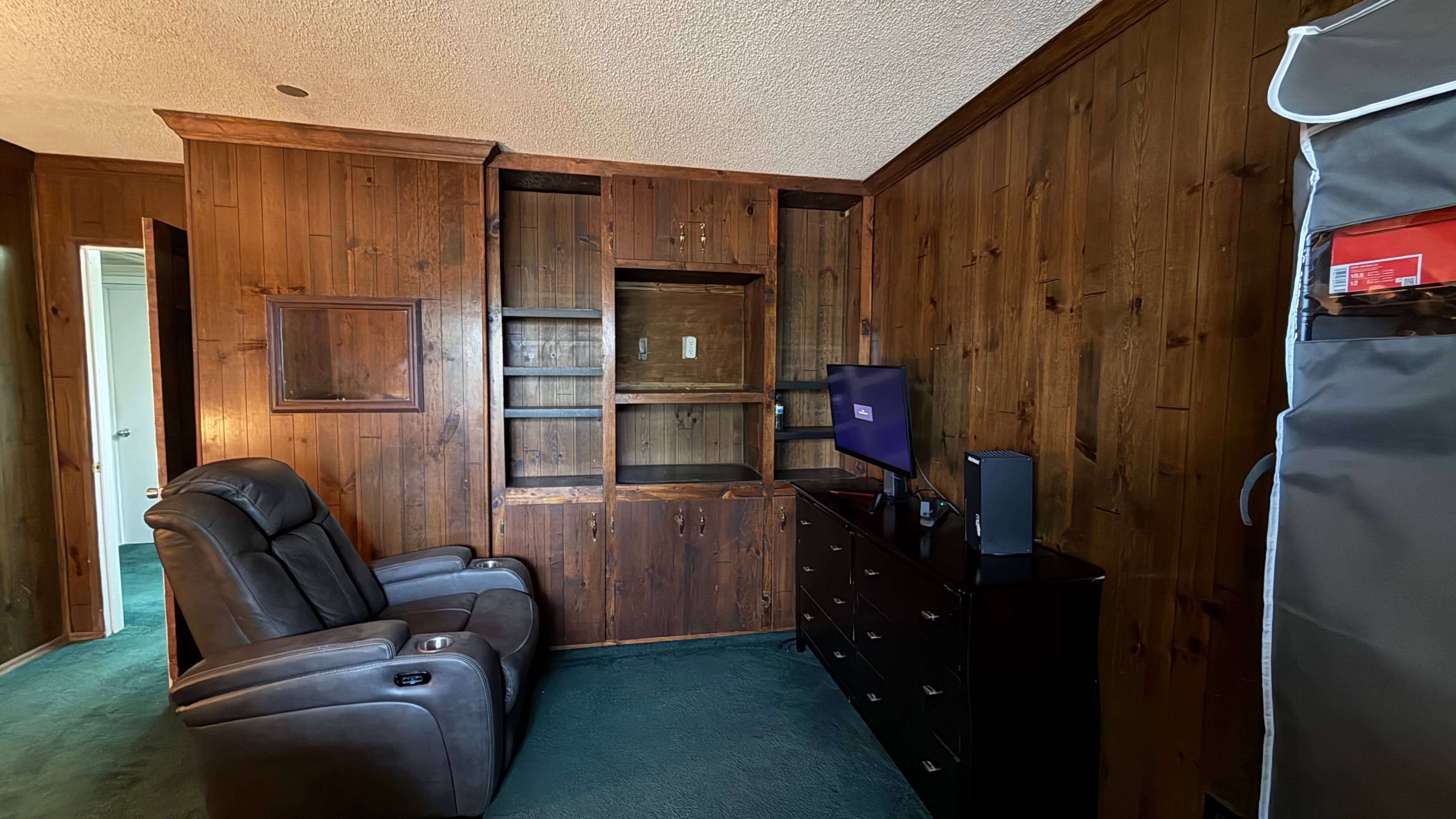 Tranquil location *Private room*