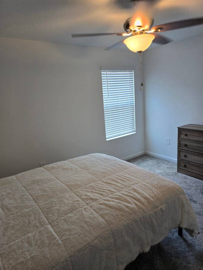 Room for rent (men) in new house