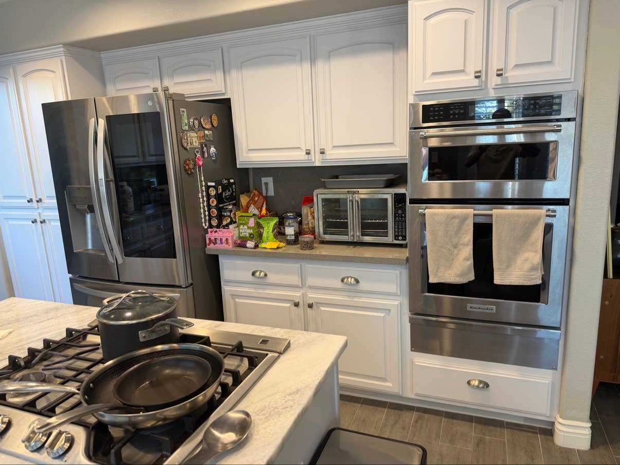 Furnished room $850 all utilities