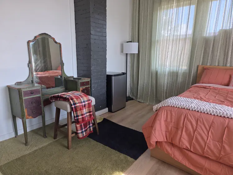 Furnished Room - Utilities Included