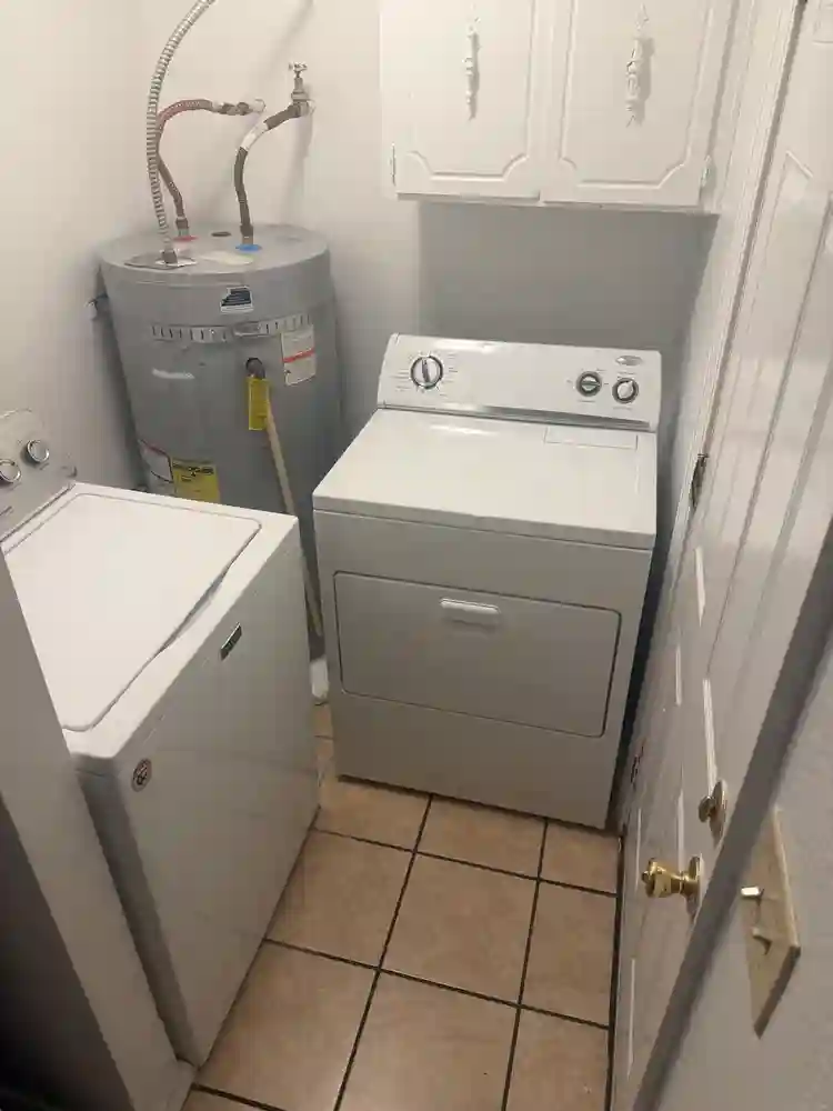 Room in Manitou area | South Tacoma