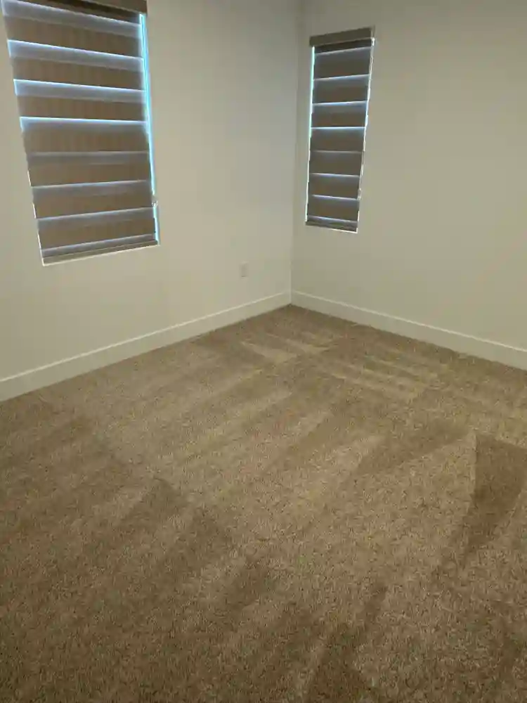 Single room available for rent