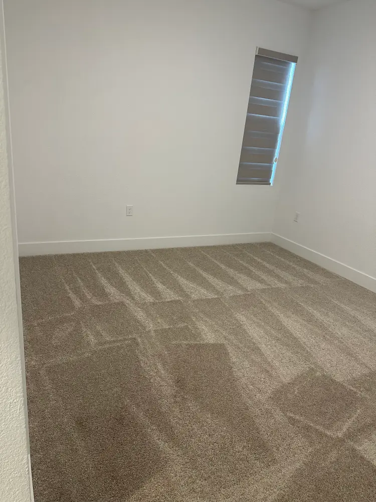 Single room available for rent