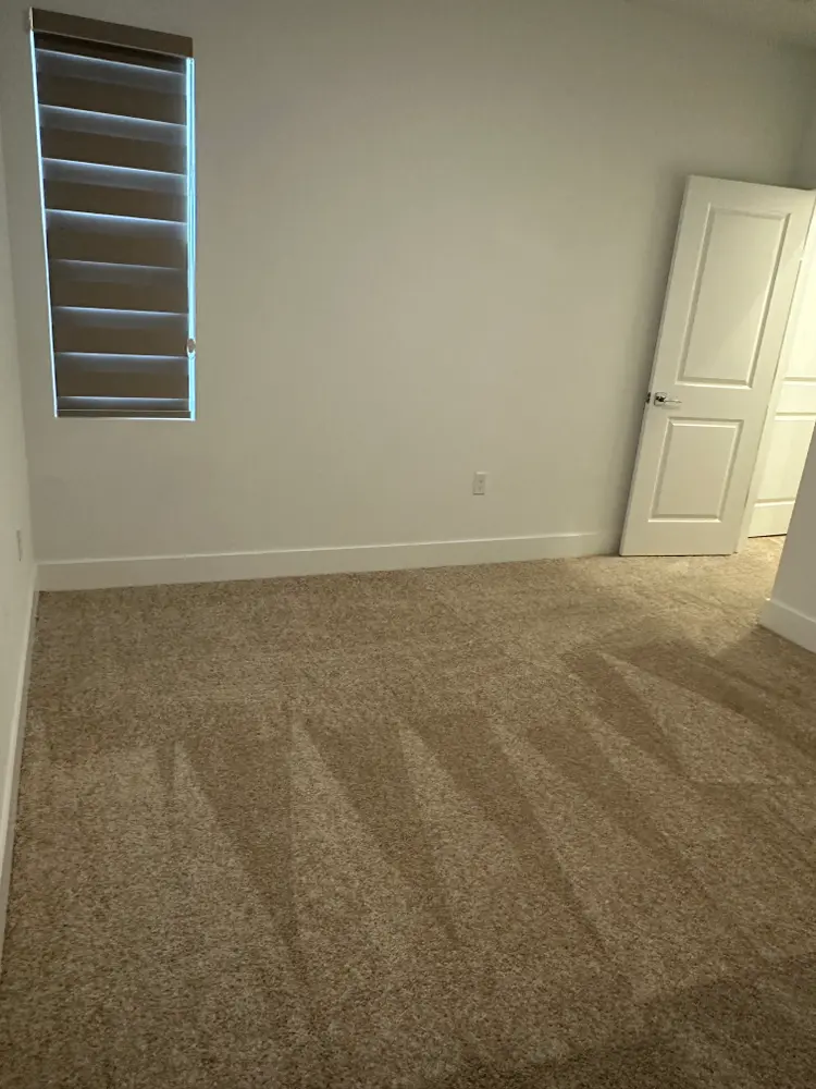 Single room available for rent