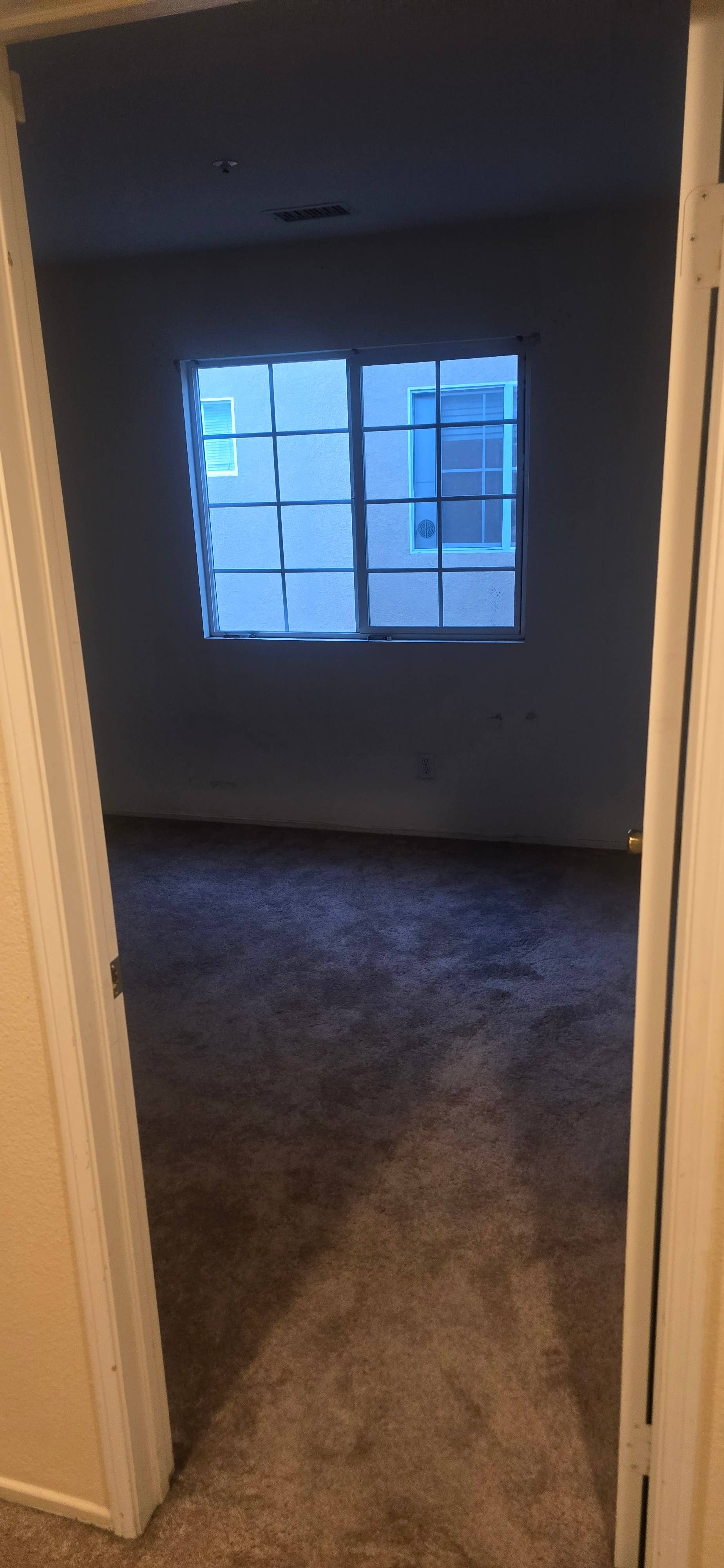 $1100 utilities included