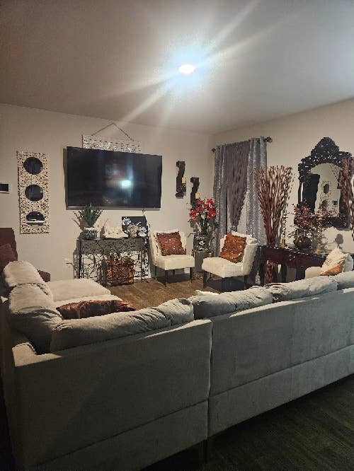 Cozy room looking for a renter 800