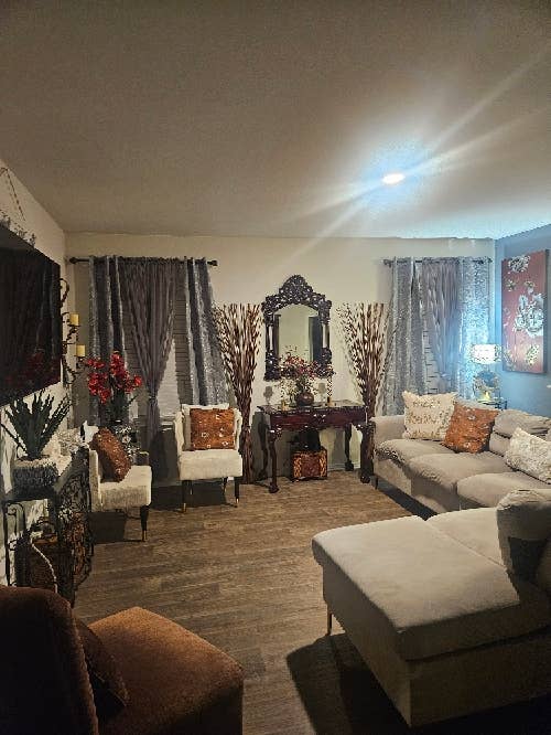 Cozy room looking for a renter 800